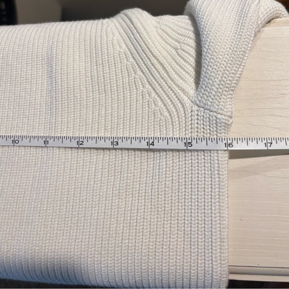 Banana Republic Heavy Knit Cropped Sweater, White, Size S - Picture 7 of 8